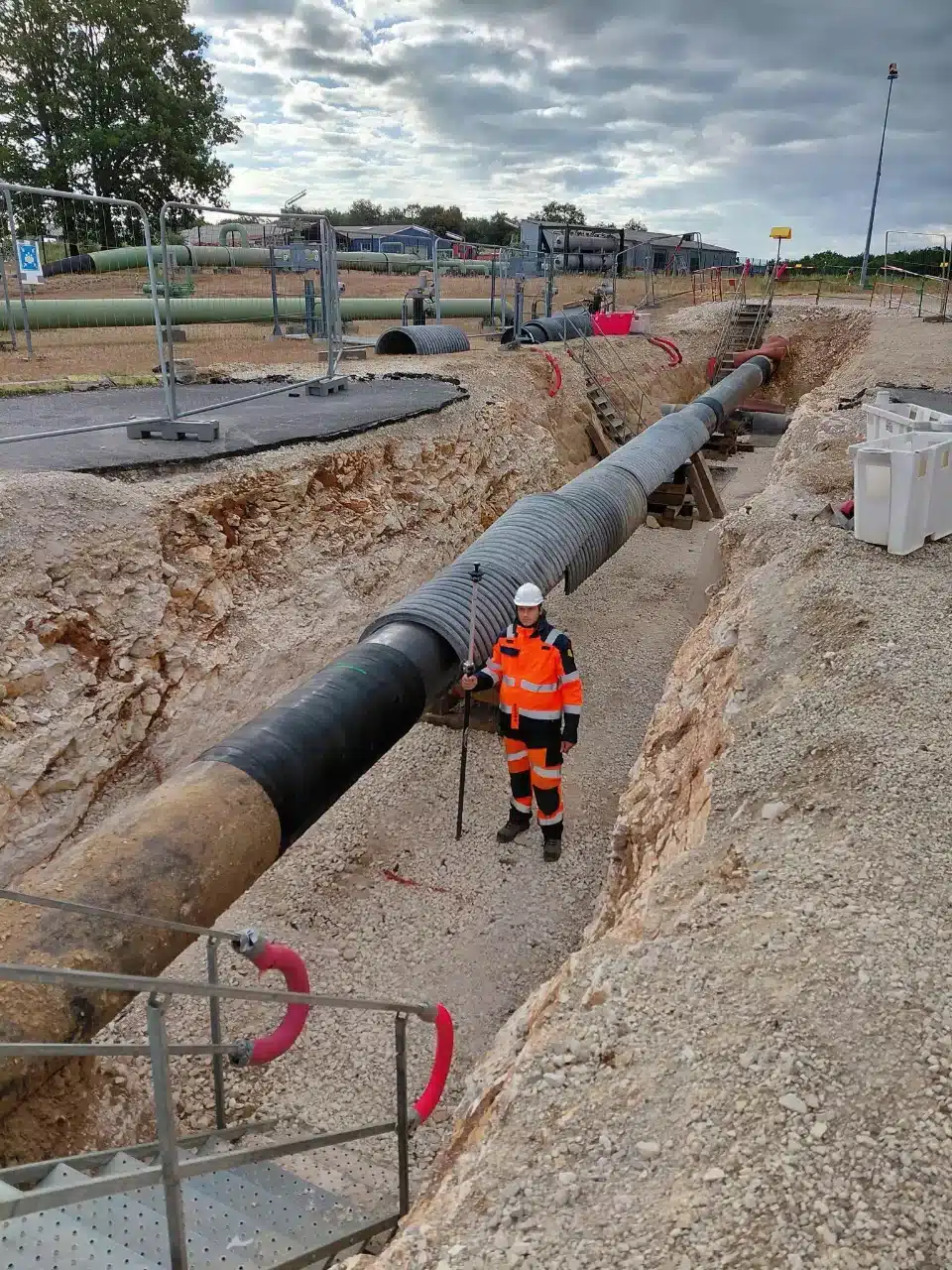 Excavation risk assessment and mitigation